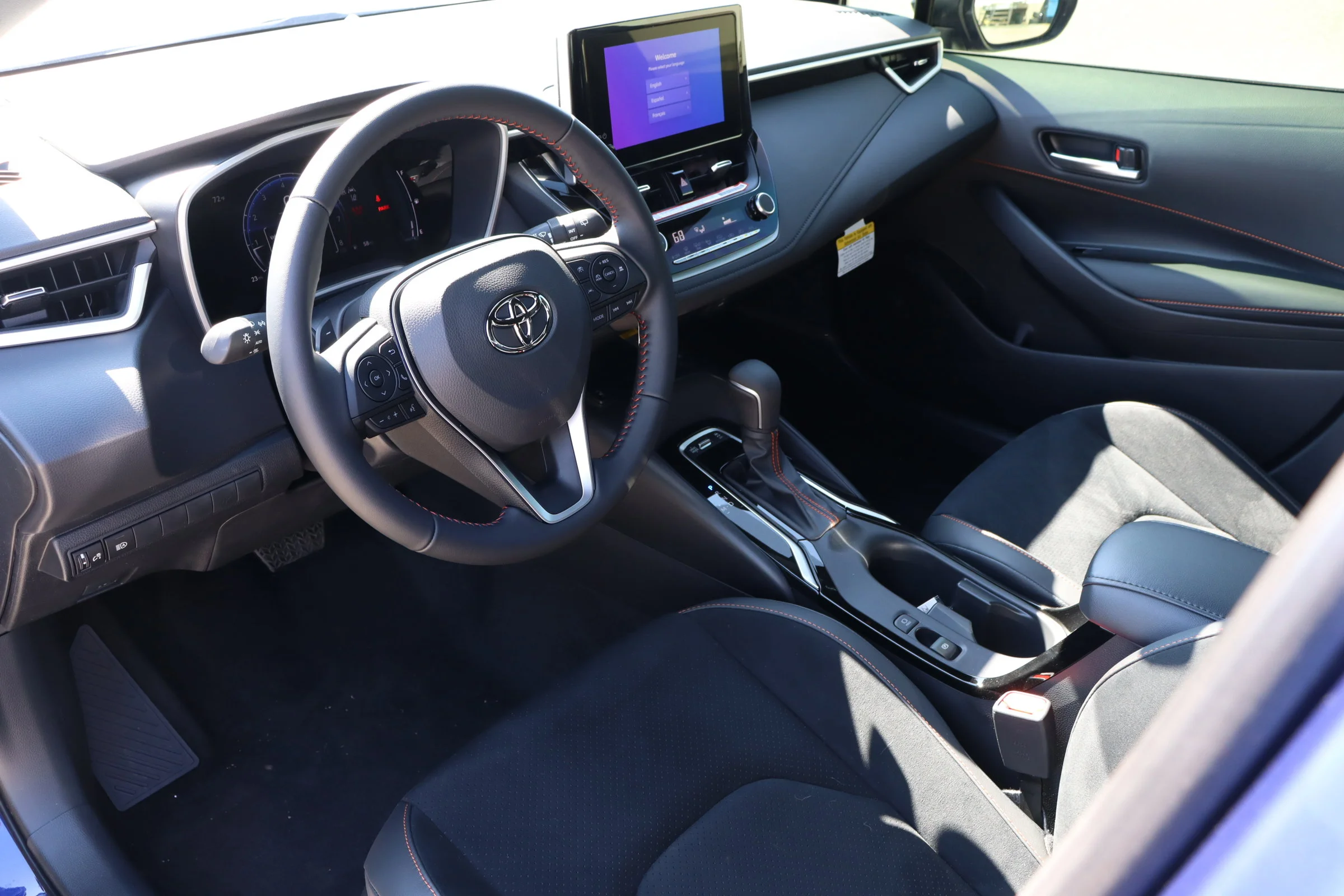 2026 Toyota Corolla Hatchback FX - Photo 11