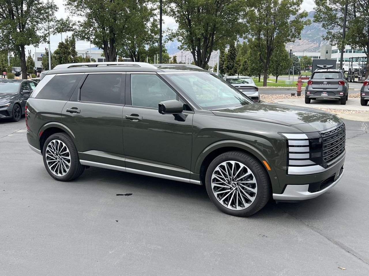 New 2026 Titan Charcoal Pearl Hyundai Calligraphy image 5