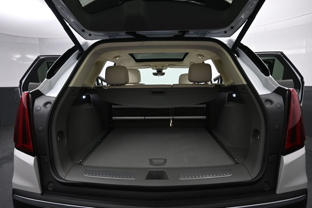 New 2026 Crystal White Tricoat Cadillac Premium Luxury image 14