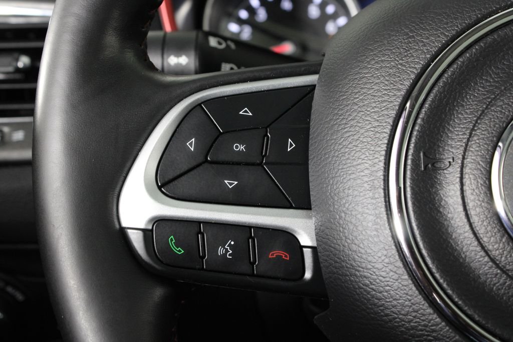 Used 2020 Gray Jeep Trailhawk image 27