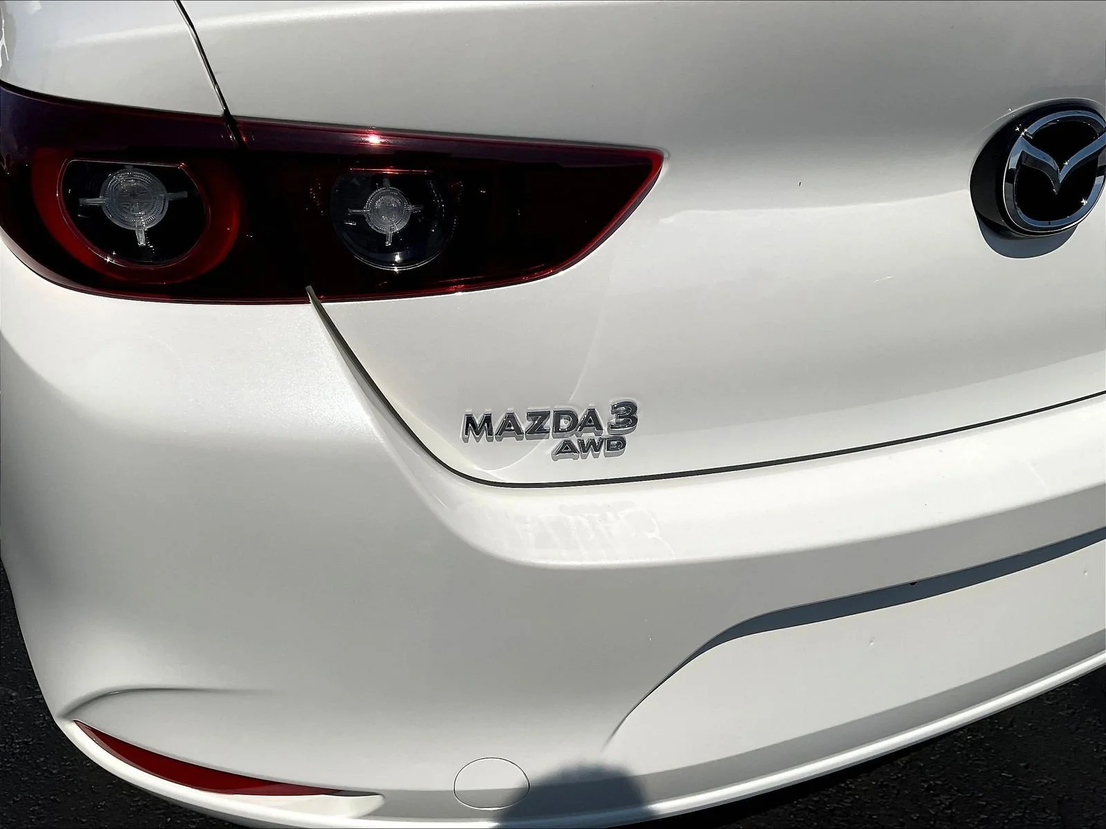 New 2026 Snowflake White Pearl Mazda 2.5 S Carbon Edition AWD image 19
