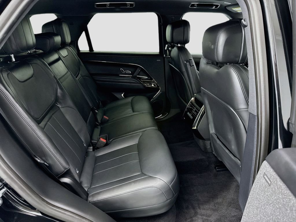 Used 2023 Santorini Black Metallic Land Rover SE Dynamic image 21