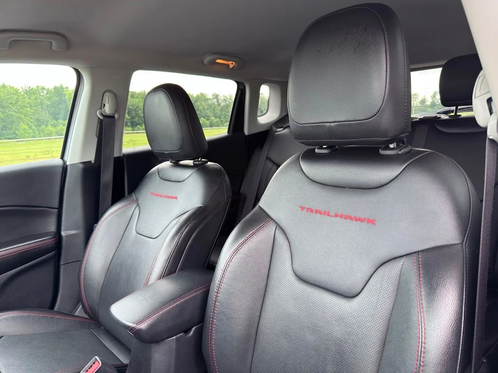 Used 2021 Silver Jeep Trailhawk image 23