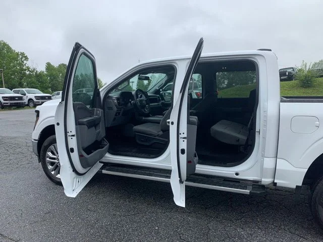 Certified Used 2024 Oxford White Ford XLT image 18