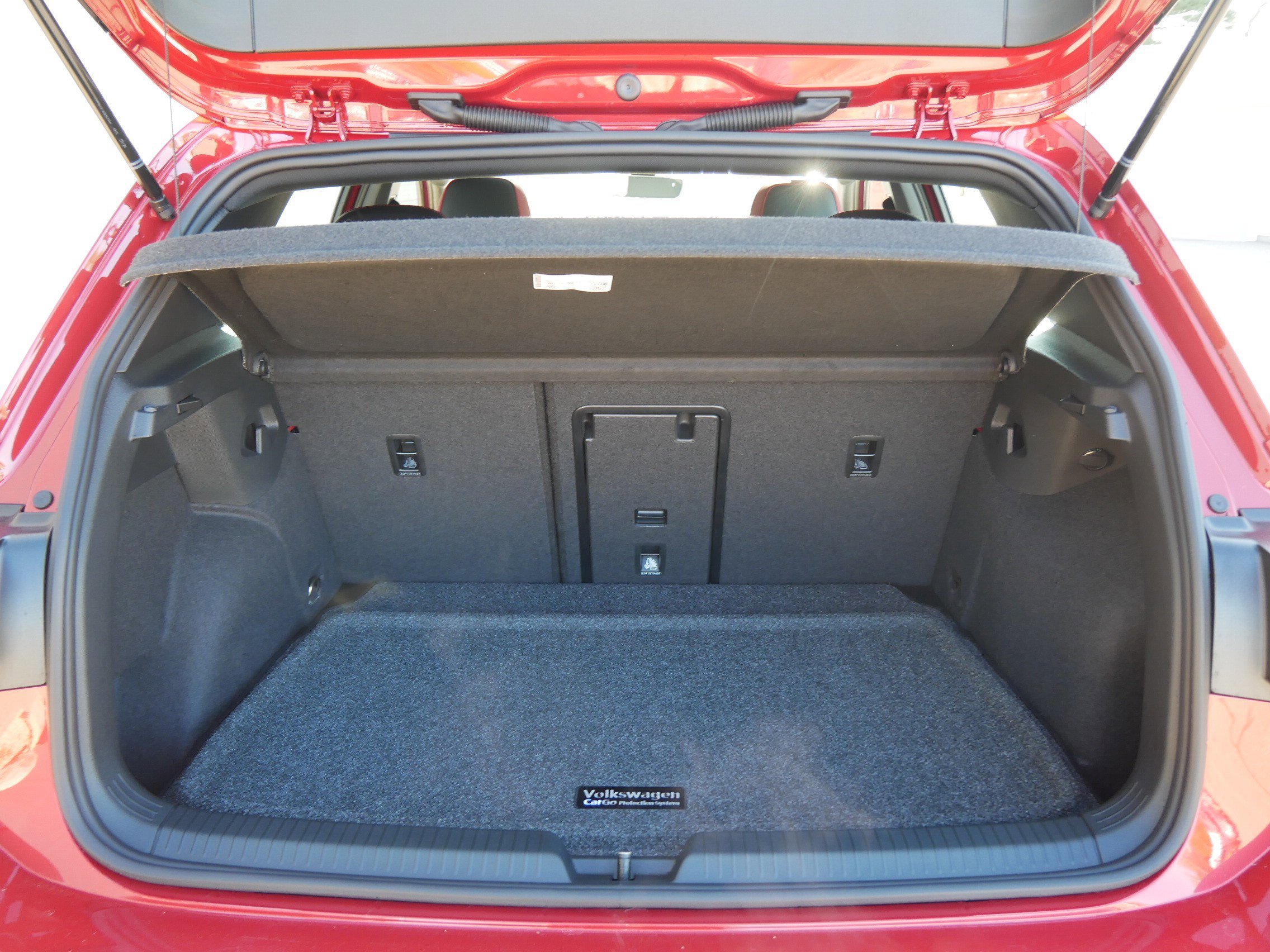 Used 2024 Red Volkswagen Autobahn image 12