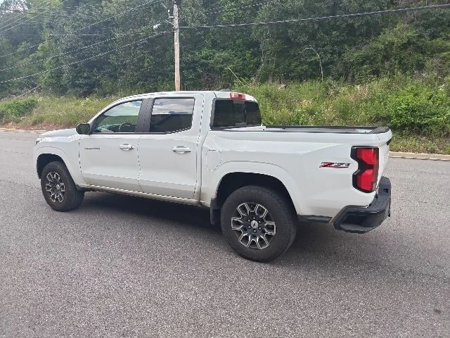 Used 2023 White Chevrolet Z71 image 4