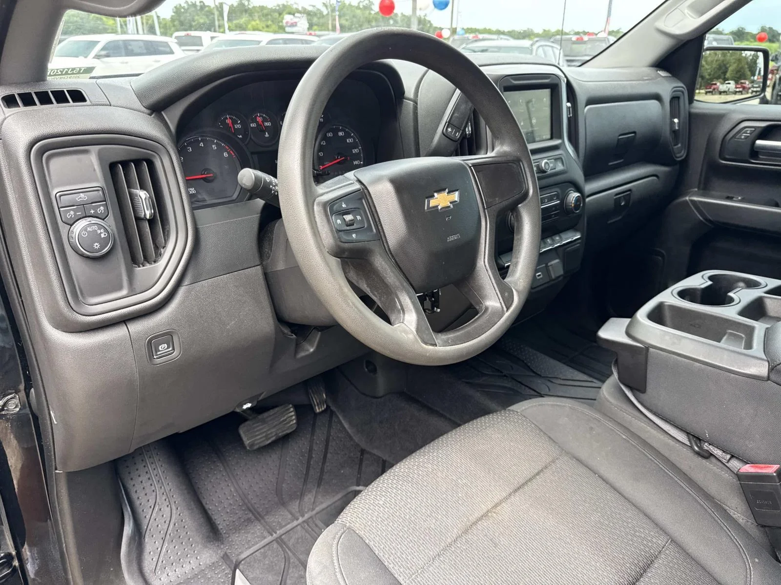 Used 2019 BLACK Chevrolet Custom image 17