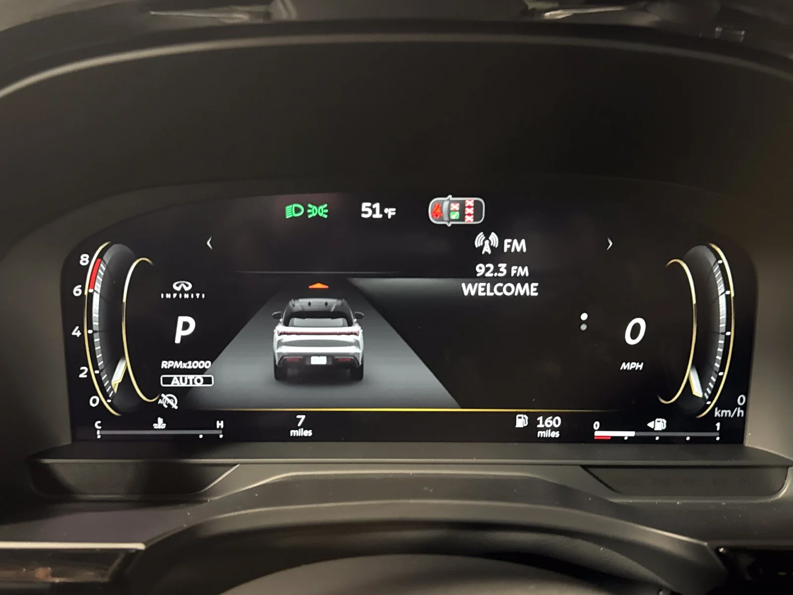 New 2027 RADIANT WHITE INFINITI Luxe AWD image 16