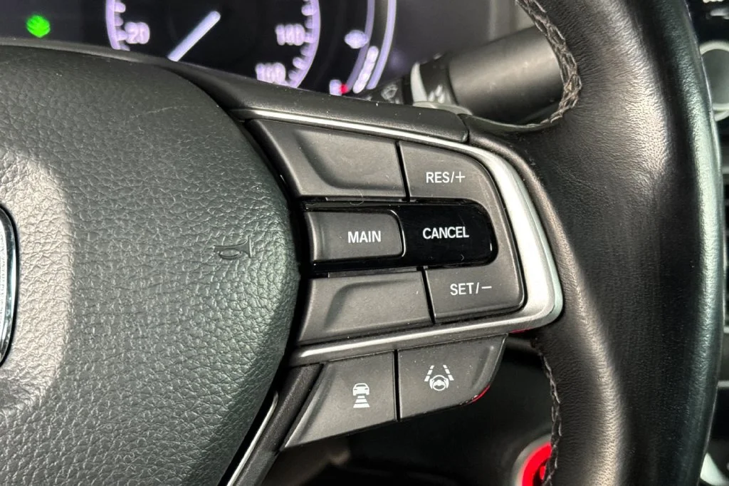 Used 2020 Platinum White Pearl Honda Sport image 26