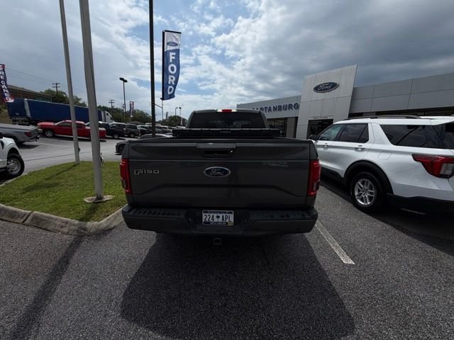 Used 2017 Magnetic Ford Lariat image 3