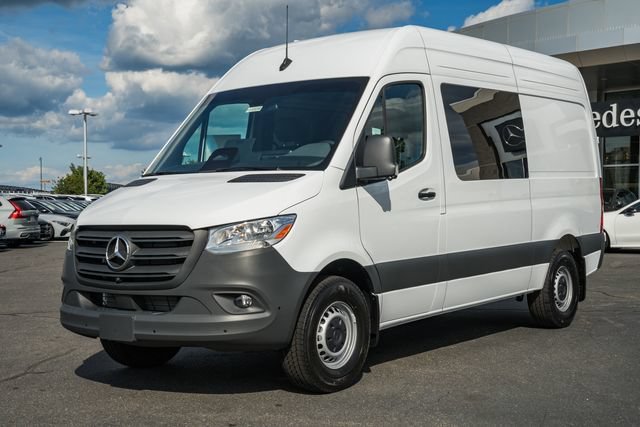 New 2026 Arctic White Mercedes-Benz Crew 144 WB image 45