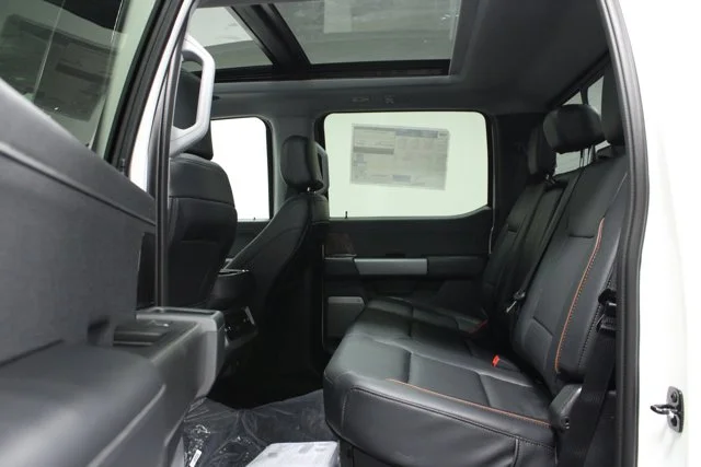New 2026 Star White Metallic Tri-Coat Ford F-250® Lariat® image 36
