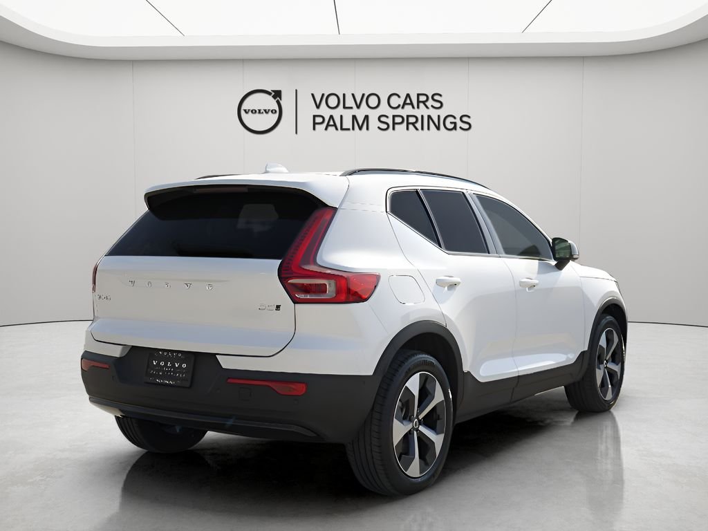 2026 Volvo XC40 Plus - Photo 9