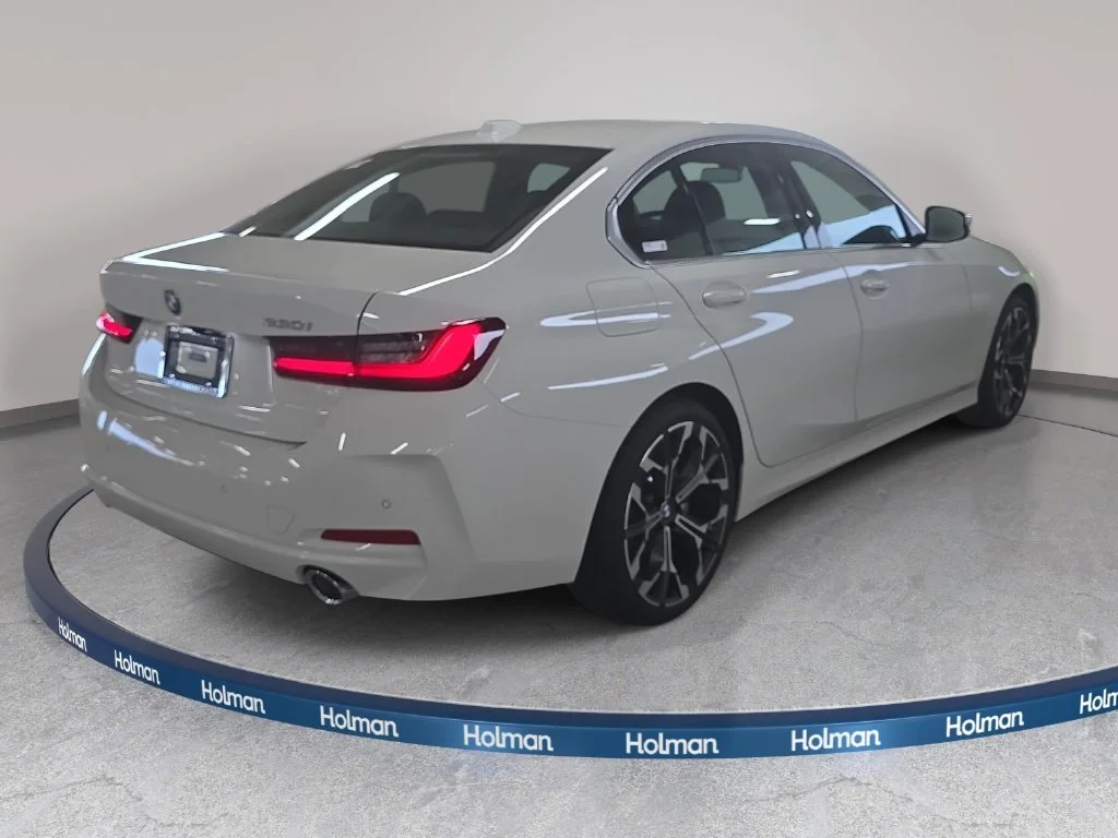 Used 2026 Alpine White BMW 330i image 4