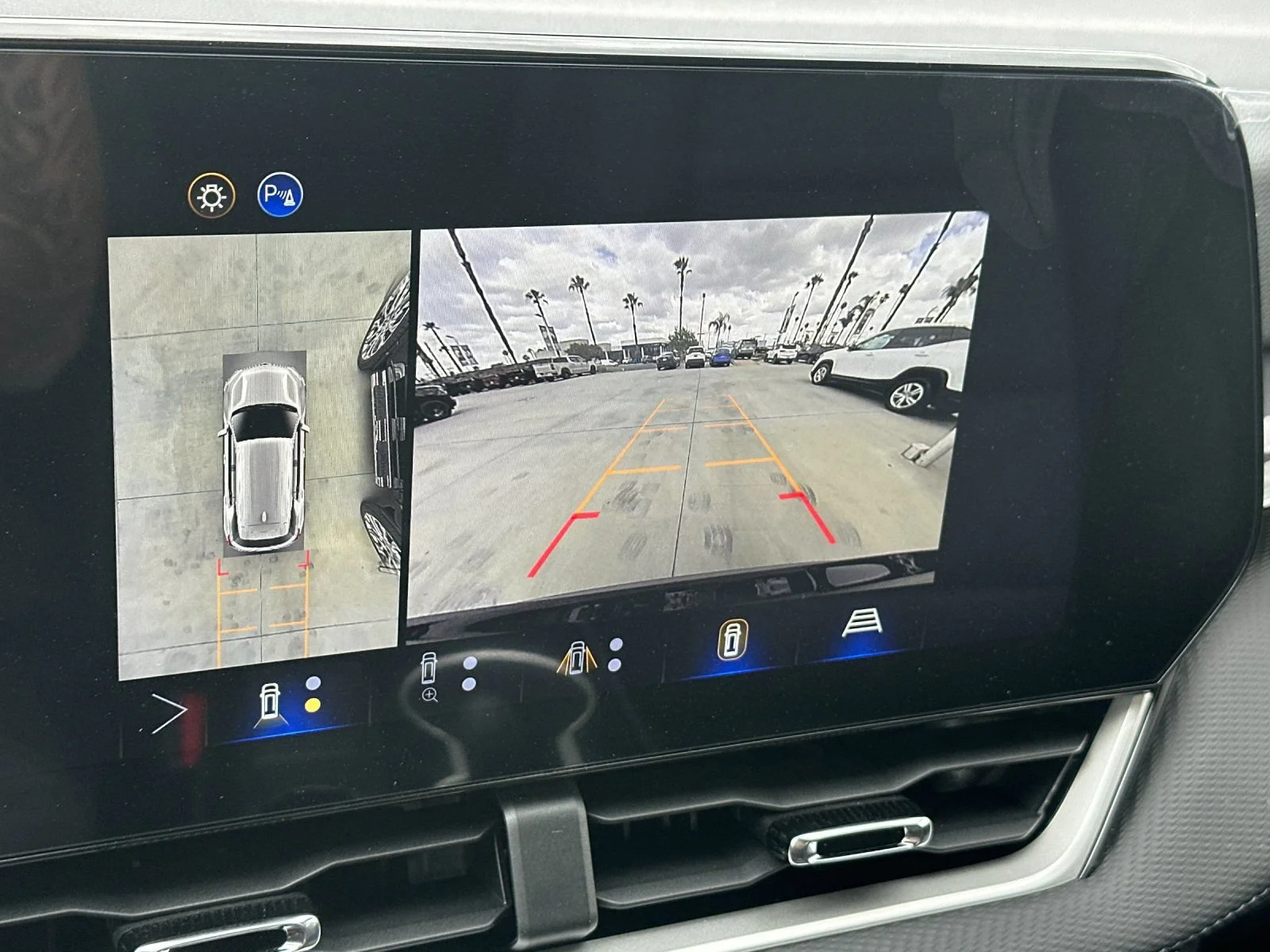 2026 Chevrolet Equinox LT - Photo 20