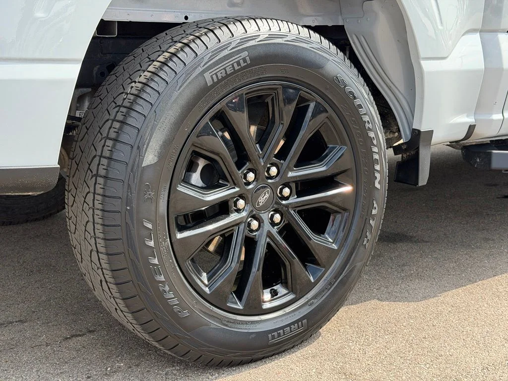 Used 2024 Gray Ford XLT image 22