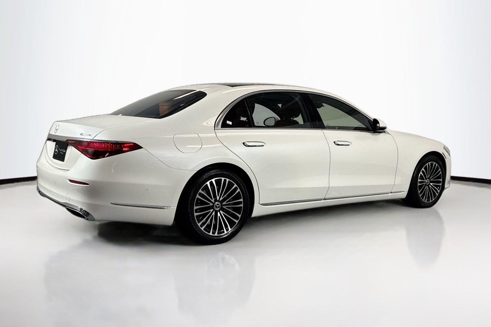 Used 2021 Designo Diamond White Mercedes-Benz S 580 image 5