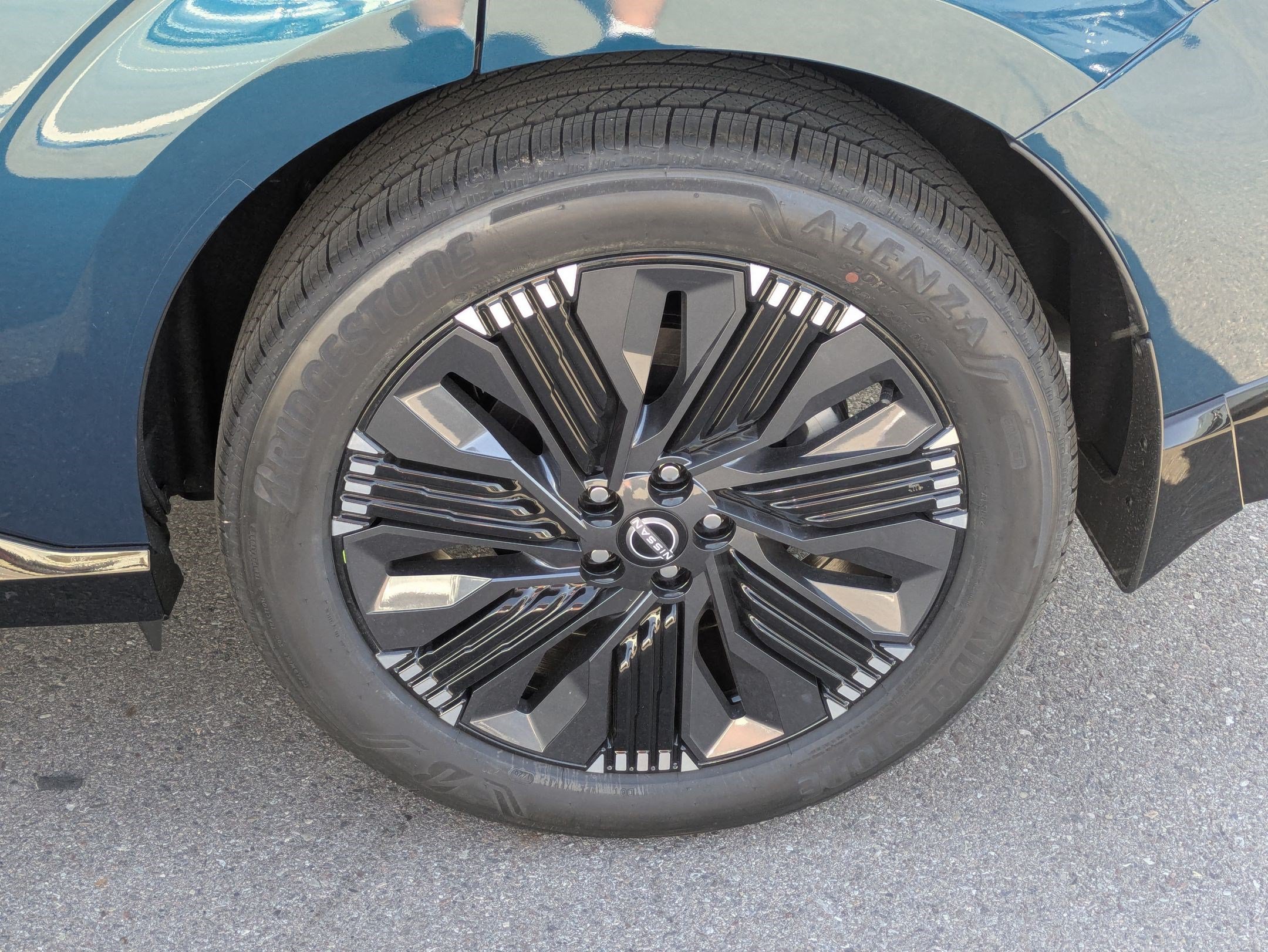 New 2026 Aurora Blue Pearl Metallic/Super Black Nissan Platinum image 26