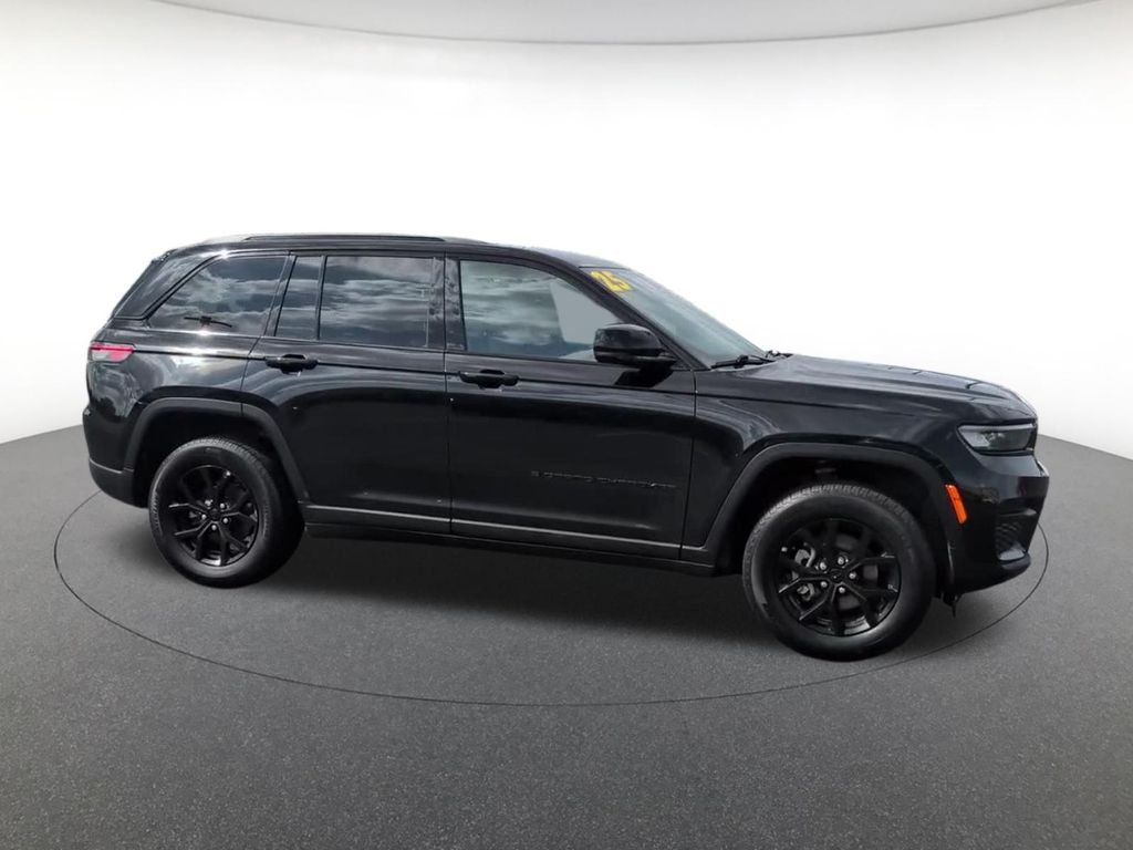 Certified Used 2025 Black Jeep Altitude image 6