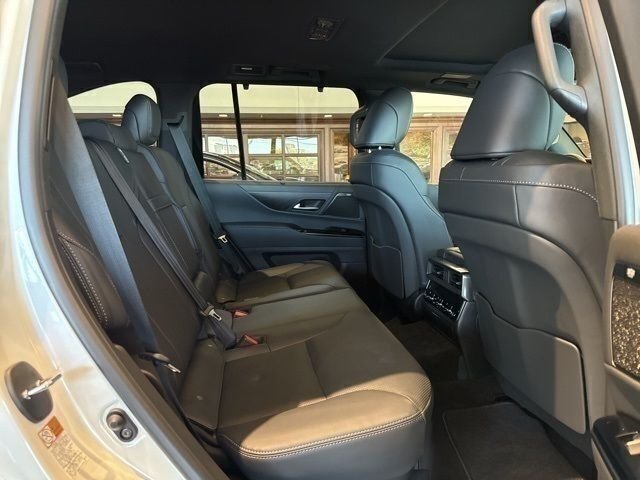 New 2026 Eminent White Pearl Lexus LX 700h LUXURY image 14