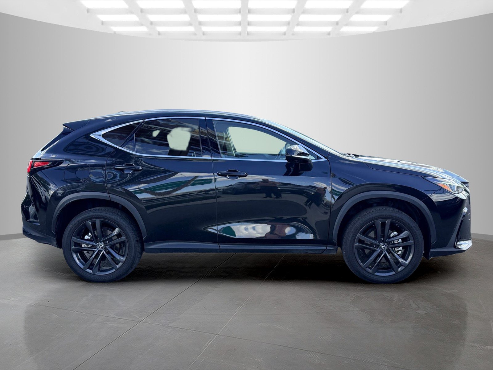 Used 2024 Black Lexus 450h+ Luxury image 4