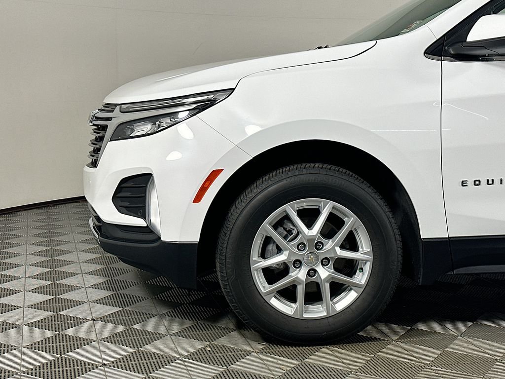 Used 2023 Summit White Chevrolet LT image 9