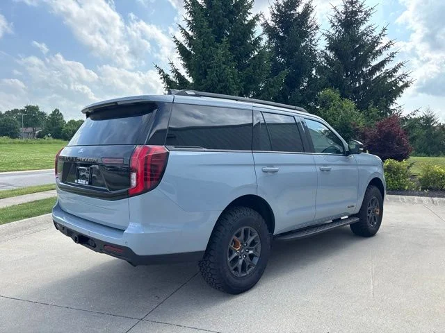 New 2026 Glacier Gray Metallic Tri-Coat Ford Tremor® image 7