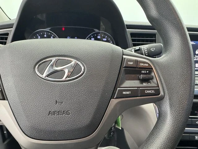 Used 2017 Shale Gray Metallic Hyundai SE image 26