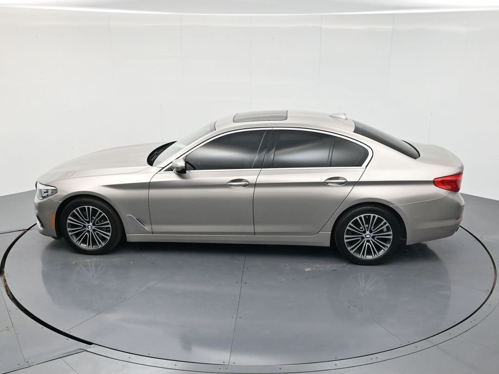 Used 2017 Cashmere Silver Metallic BMW 530i xDrive image 45