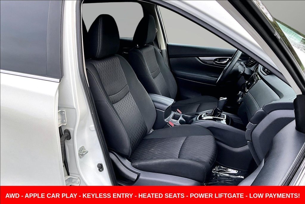 Used 2019 White Nissan SV image 34