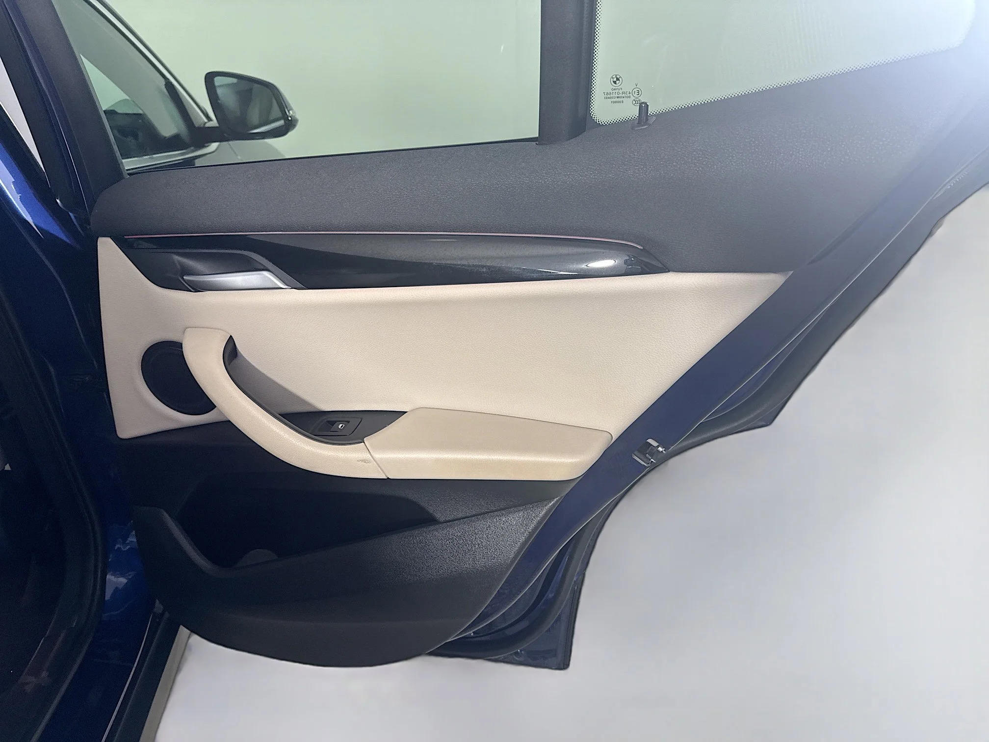 Used 2020 Mediterranean Blue Metallic BMW xDrive28i image 24