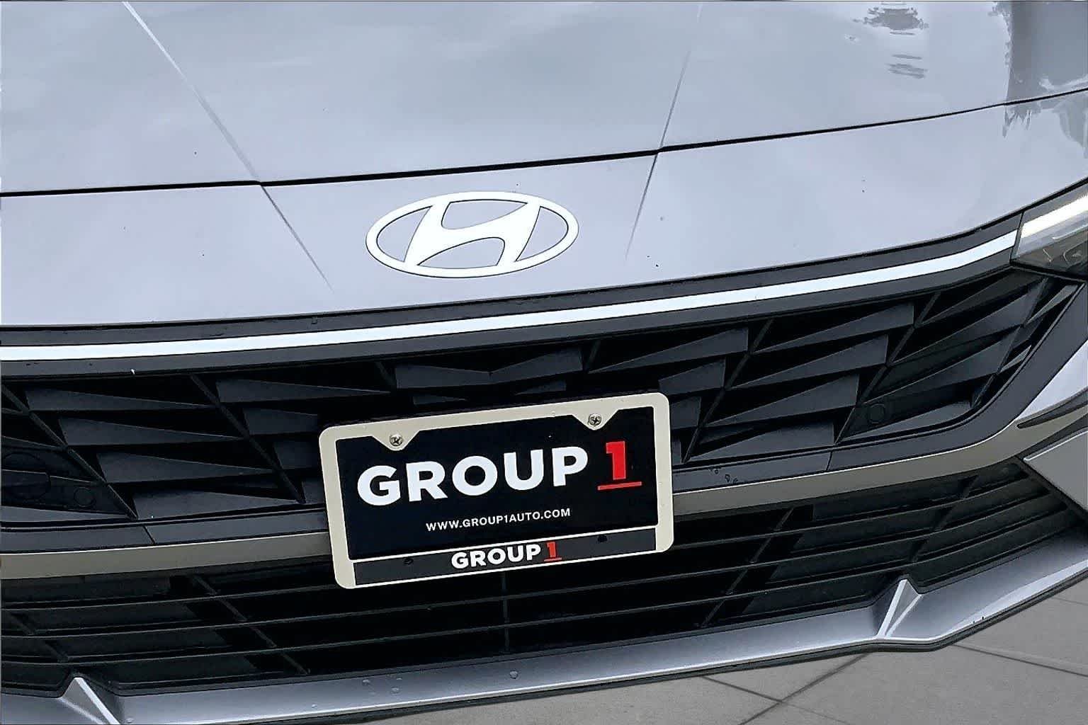 2025 Hyundai Elantra SEL - Photo 32