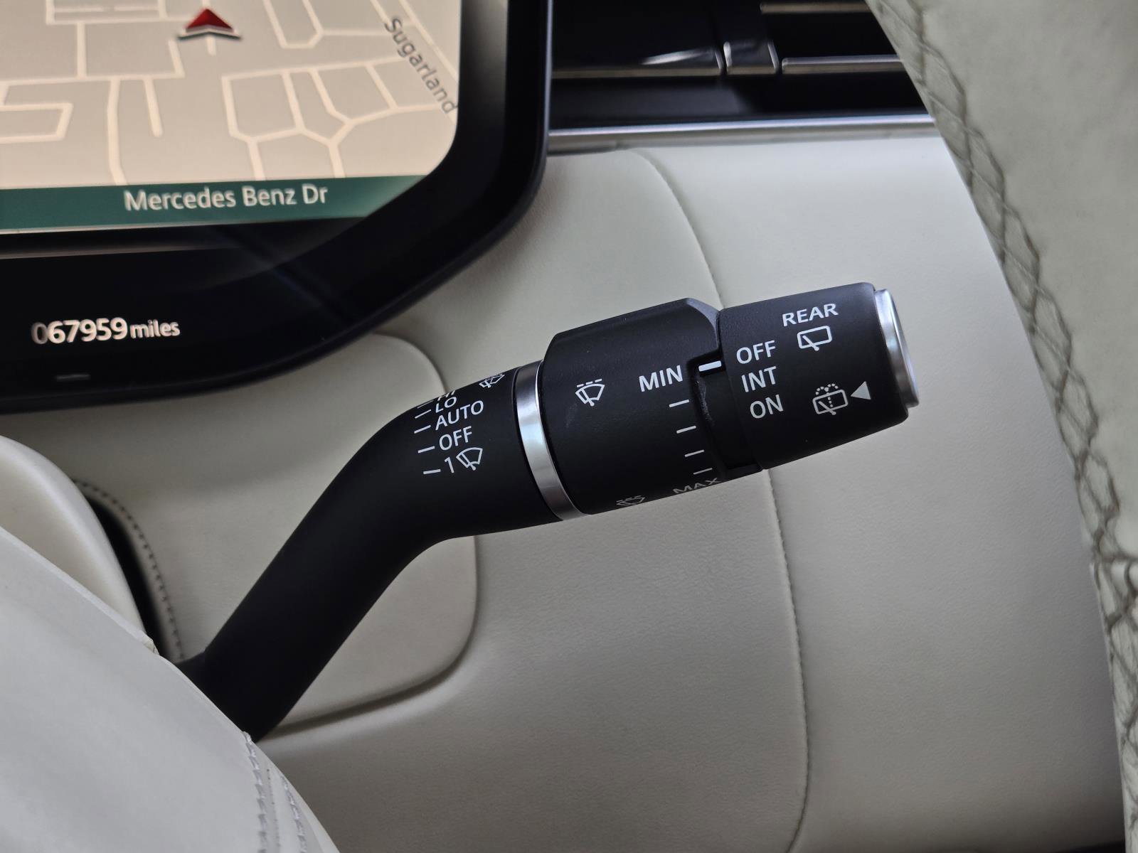 Used 2023 Santorini Black Land Rover SE image 17