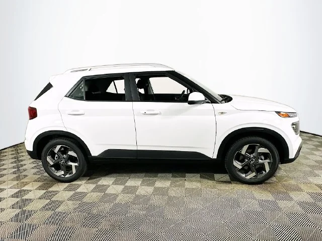 New 2026 Hyundai VENUE SEL