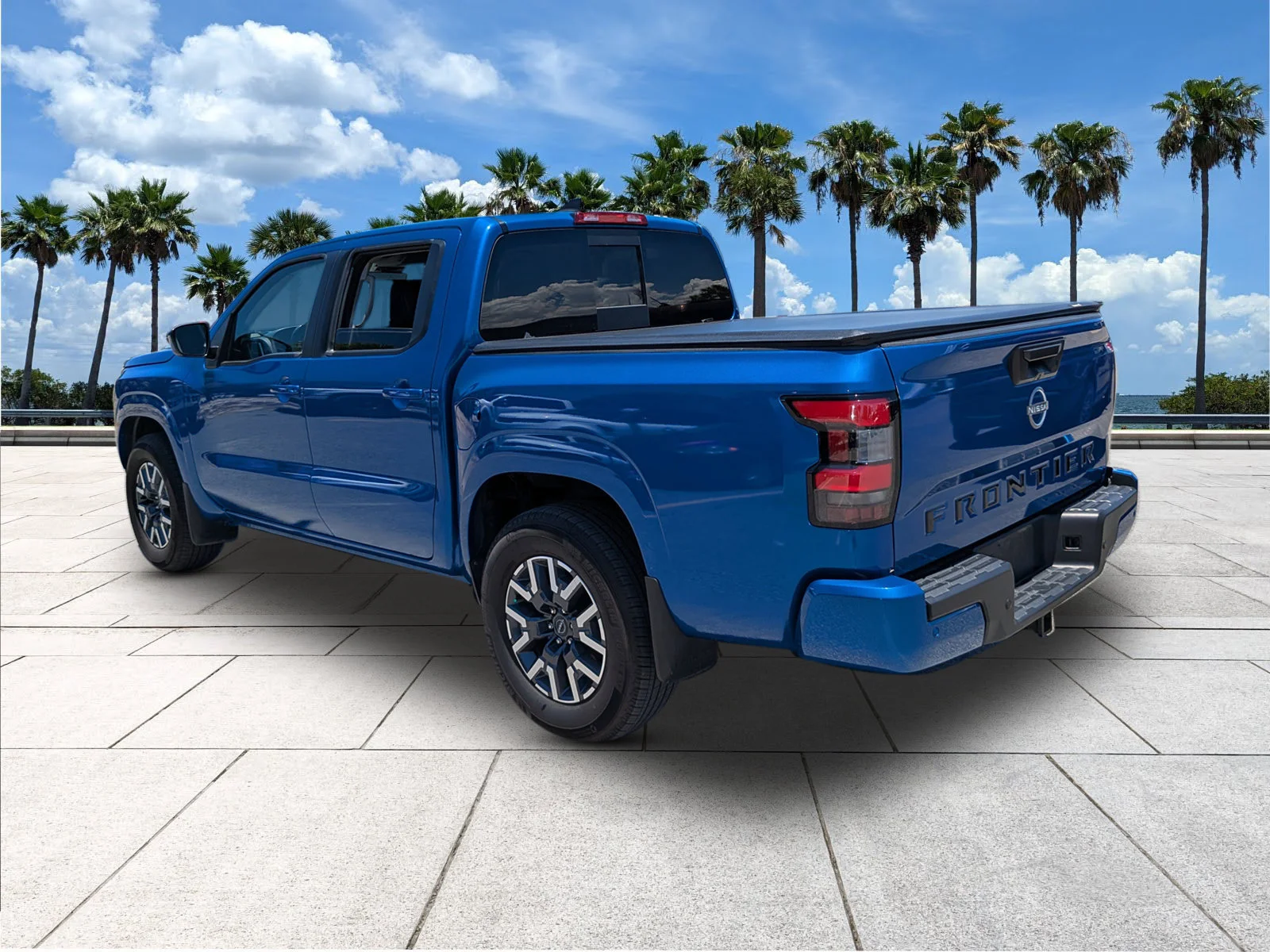 Used 2024 Bluestone Nissan SL image 6