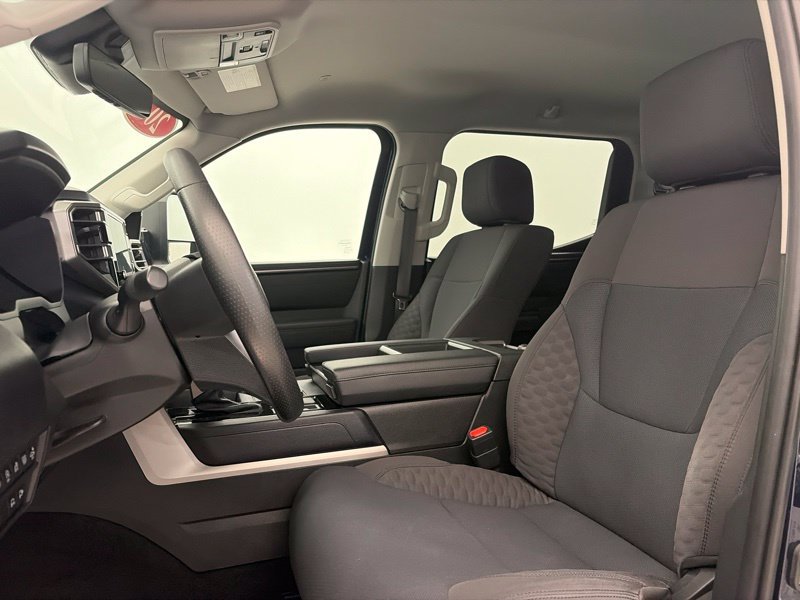 Used 2022  Toyota SR5 image 18