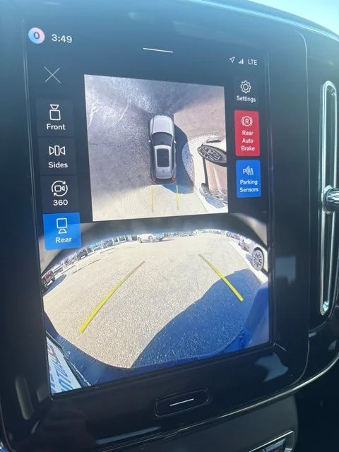 2026 Volvo XC40 Plus - Photo 24