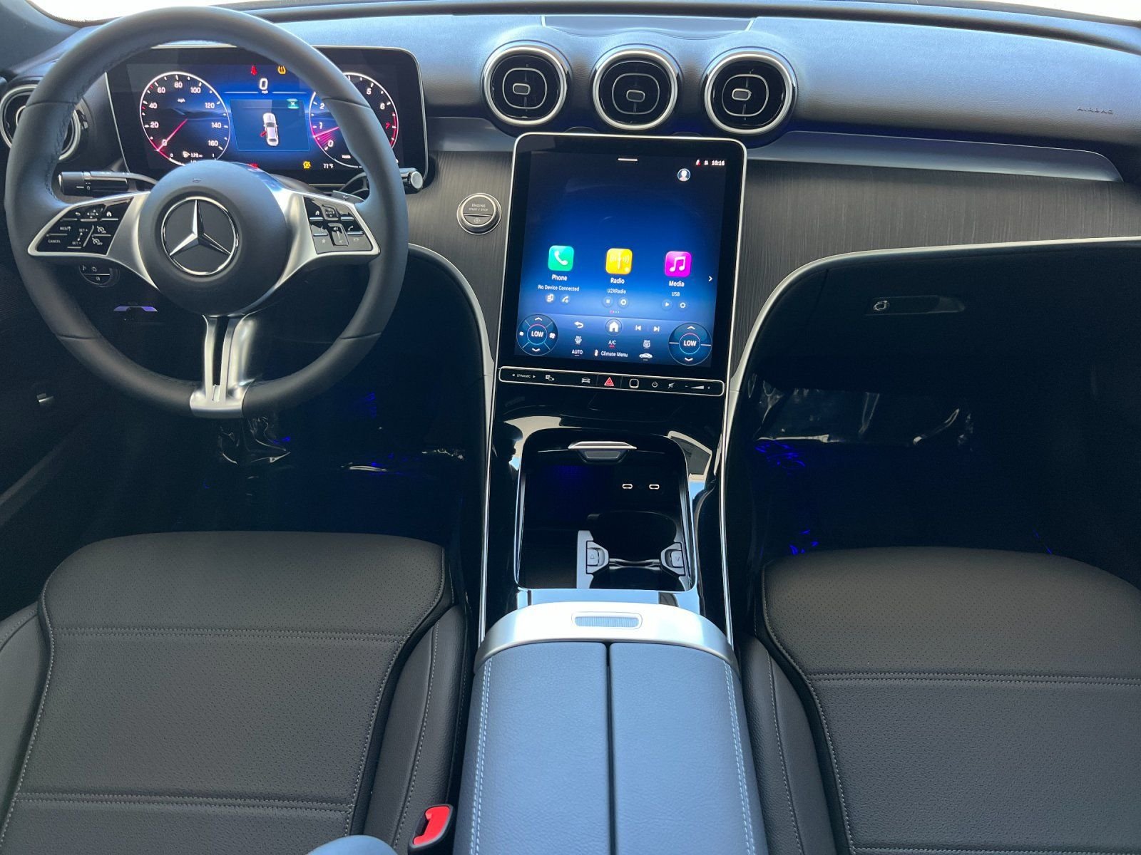 New 2026 MANUFAKTUR Alpine Grey Mercedes-Benz C 300 image 3