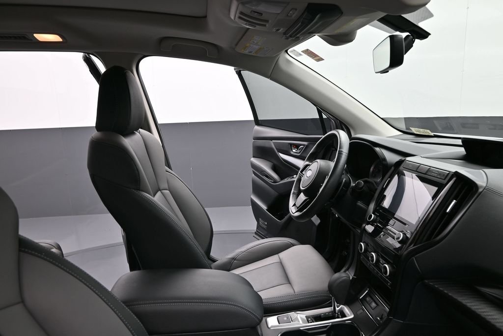 Used 2022 Gray Subaru Onyx Edition image 31