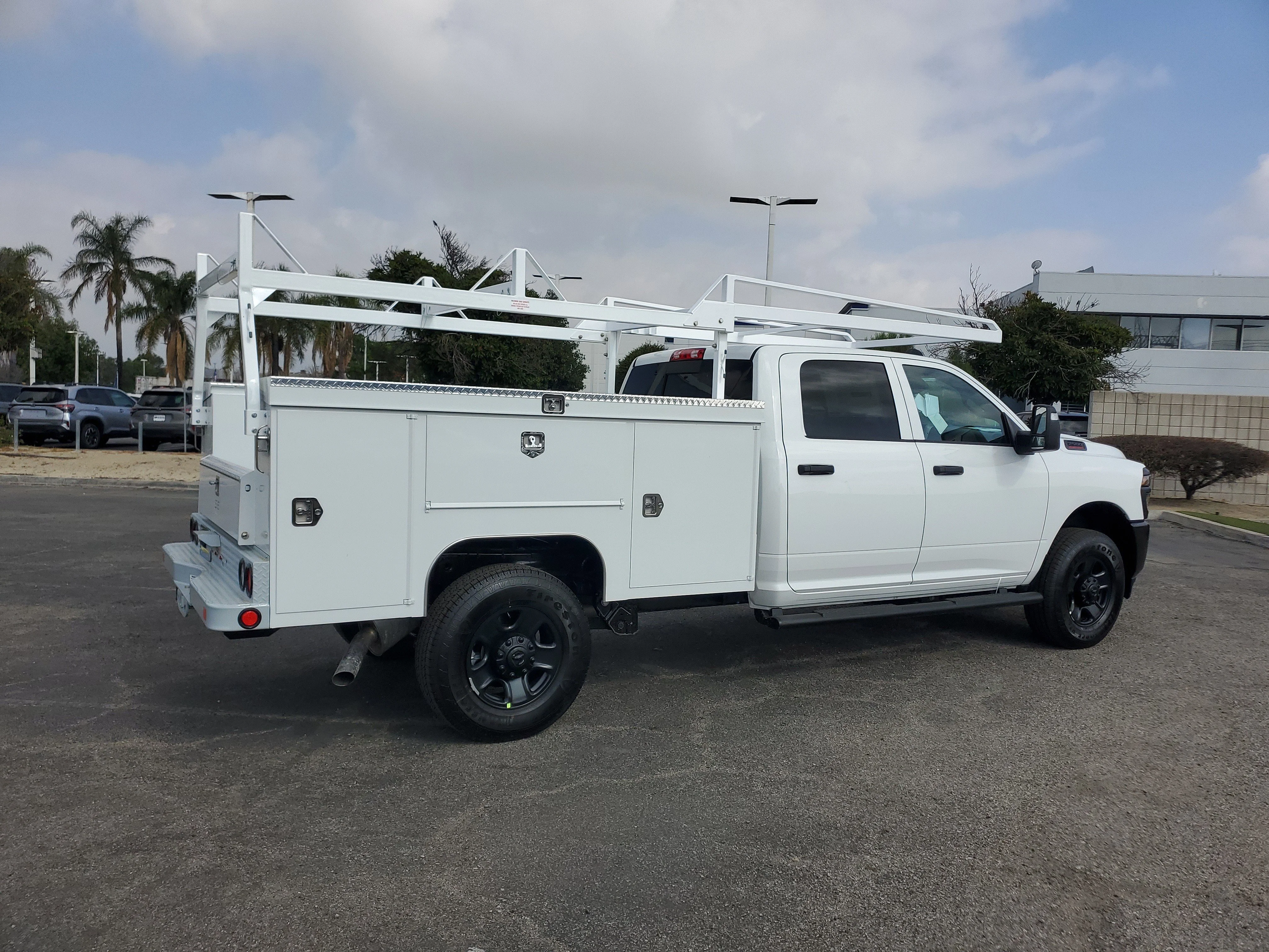 New 2026 Bright White Clearcoat RAM Tradesman image 3
