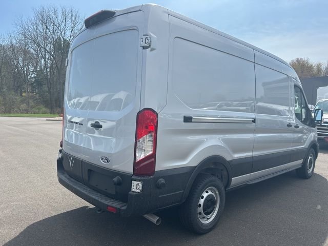 New 2026 Silver Ford Base image 7