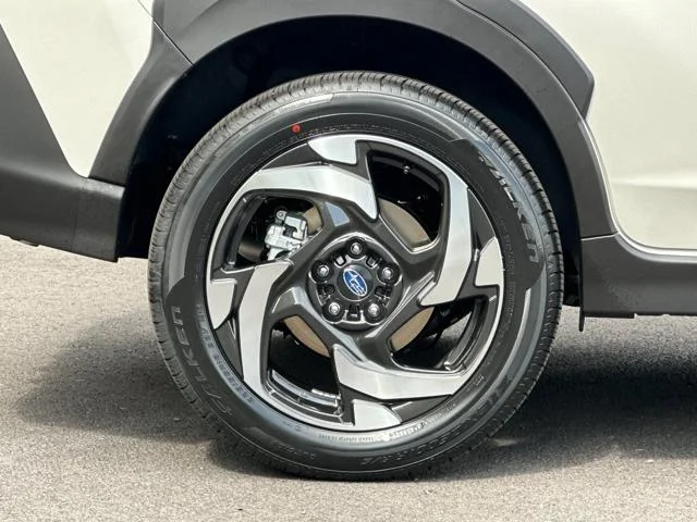 New 2026 CRYSTAL WHITE PEARL Subaru Limited Hybrid image 55