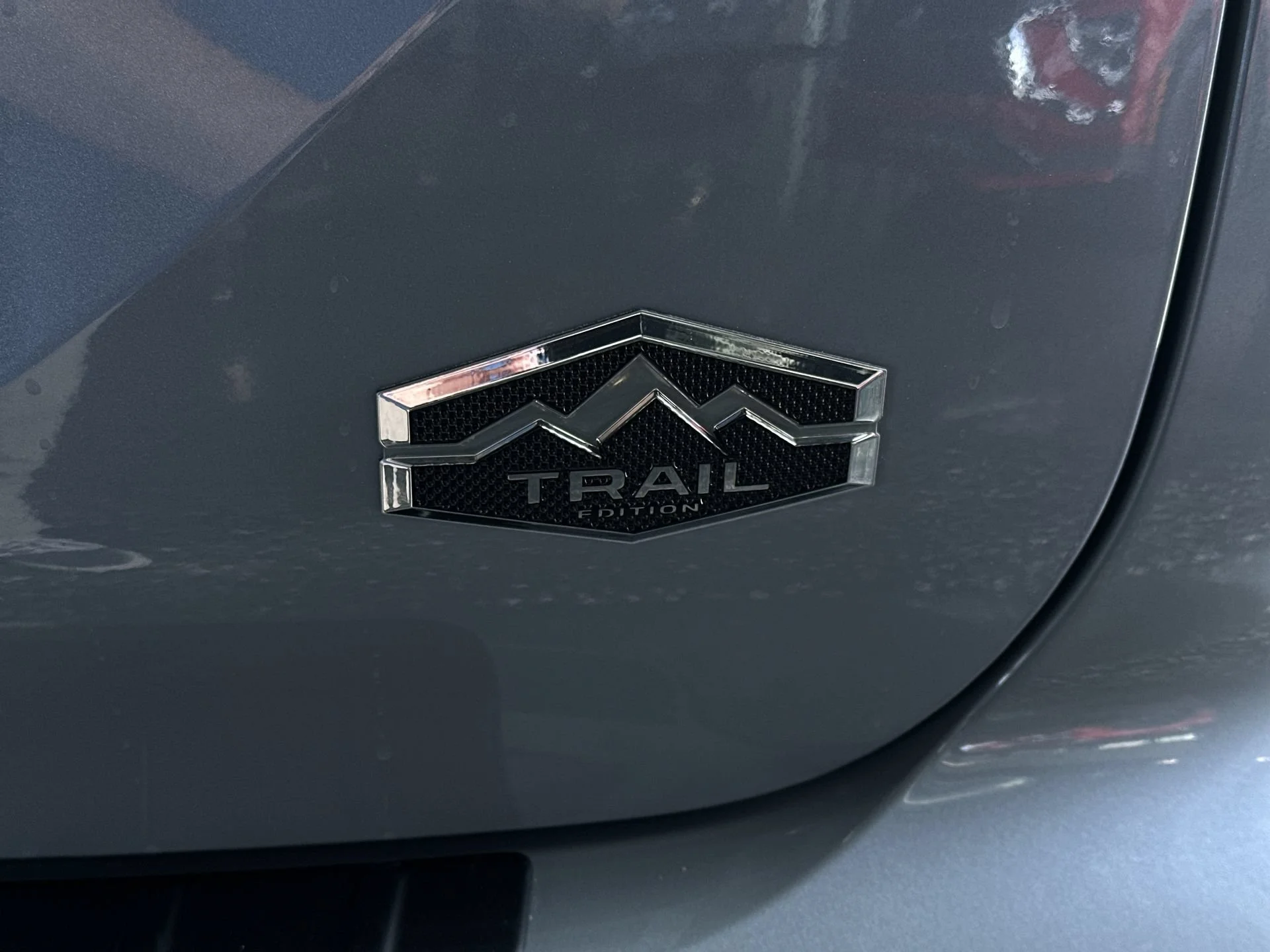 New 2026 Moonstone Gray Metallic/Black Roof Mitsubishi Trail Edition image 24