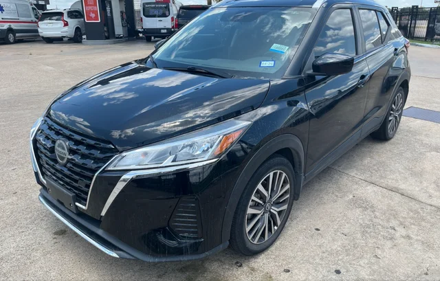 Used 2021 Black Nissan SV image 1