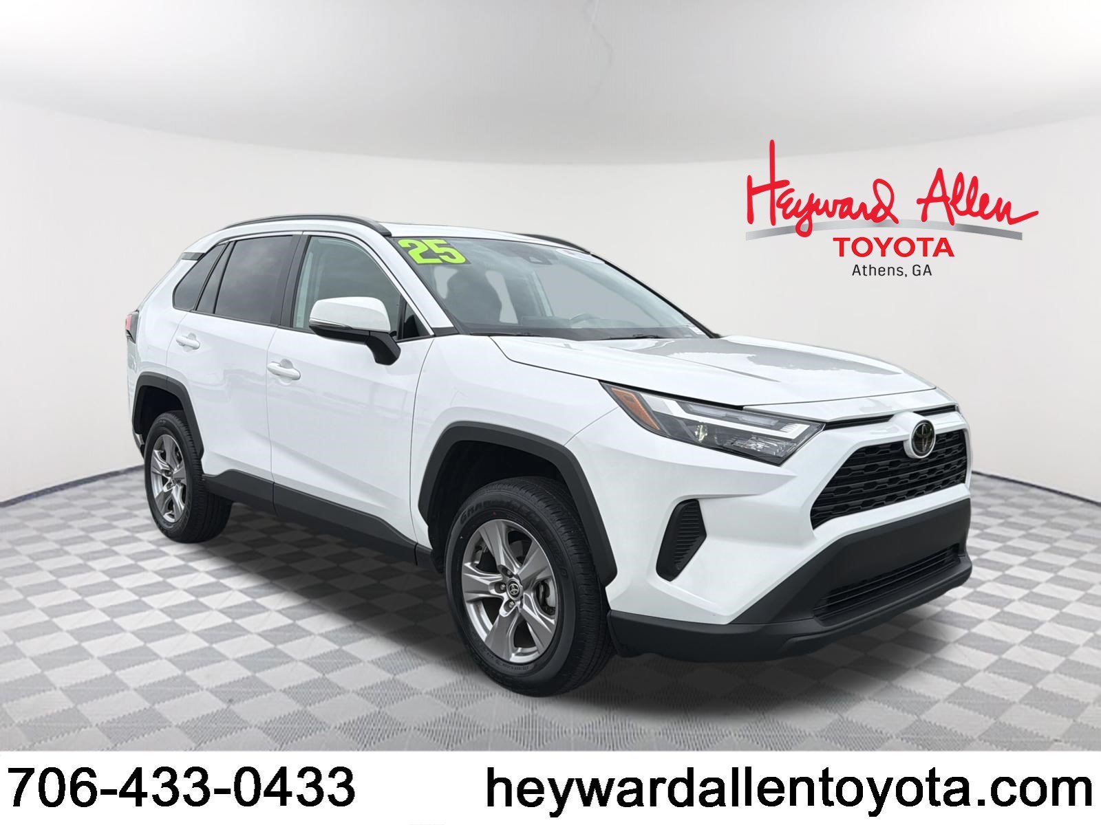 Certified Used 2025 Ice Cap Toyota XLE image 1
