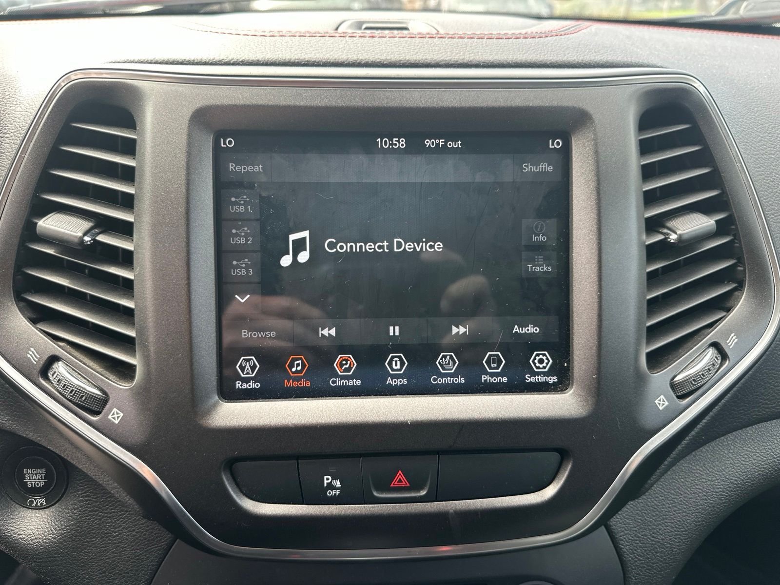 Used 2019 Diamond Black Crystal Pearlcoat Jeep Trailhawk image 34