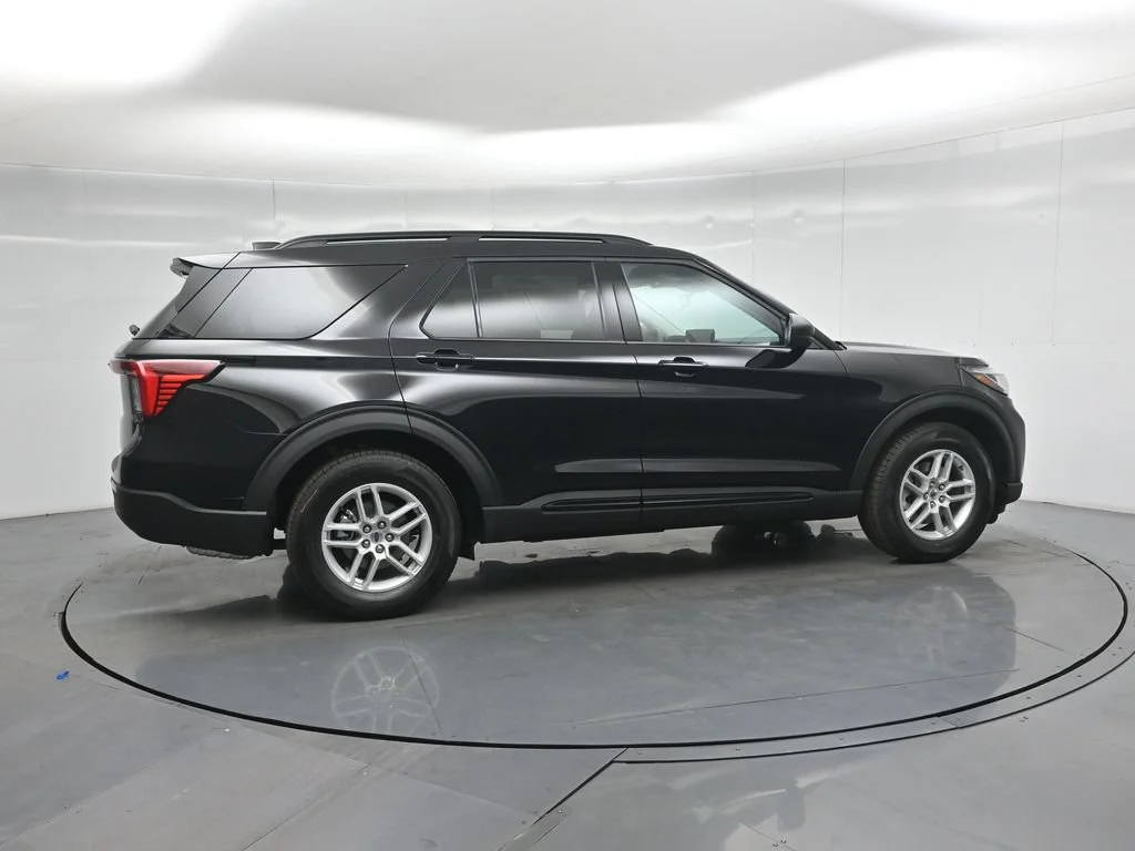 New 2026 Agate Black Metallic Ford Active image 25