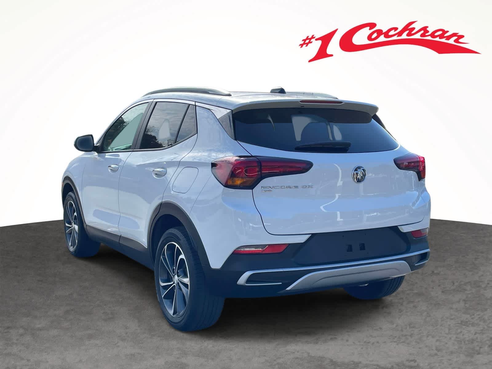 Used 2022 Summit White Buick Select image 14