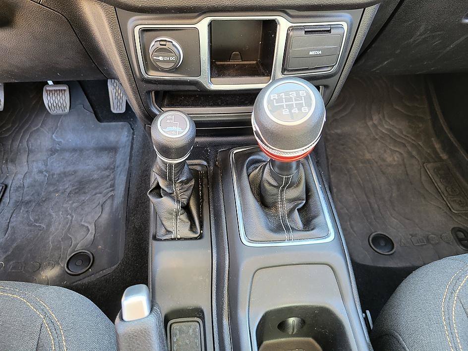 Used 2024 Bright White Clearcoat Jeep Sport image 27