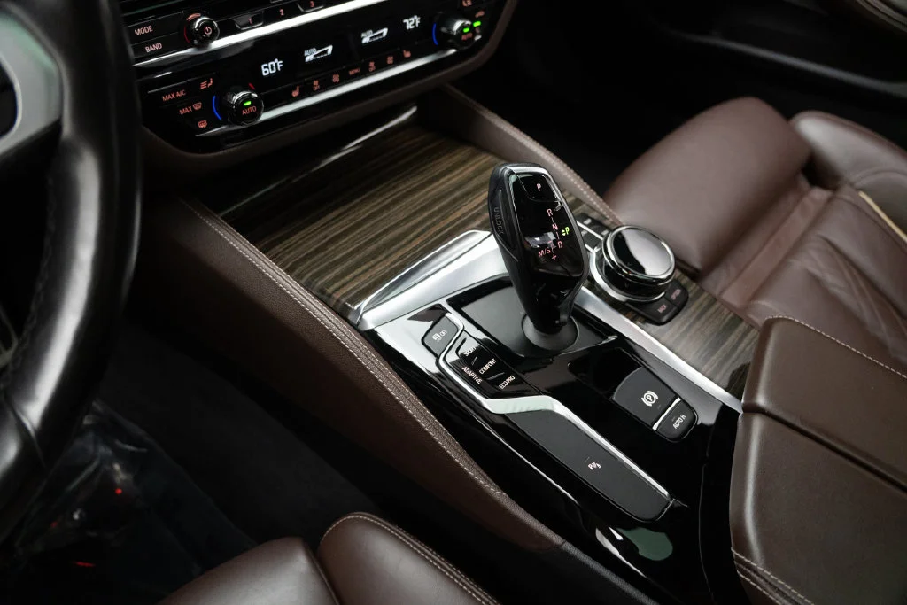 Used 2018 Black BMW M550i xDrive image 13